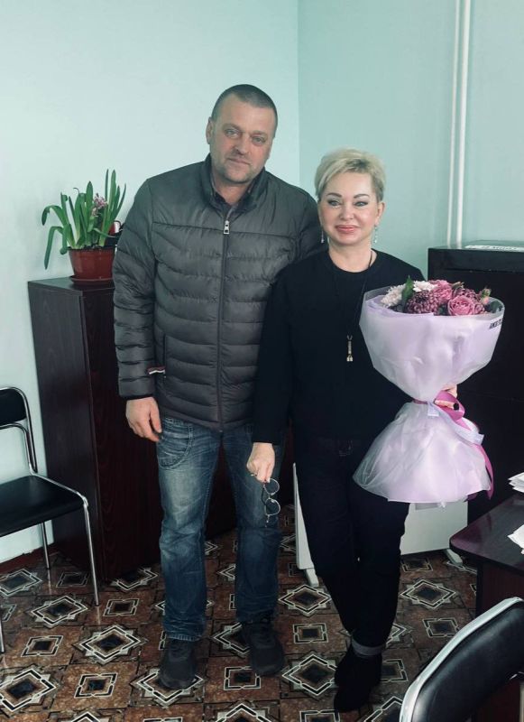 Женщин руководителей организаций и учреждений округа поздравили с праздником 8 Марта Женщин руководителей организаций и учреждений округа поздравили с праздником 8 Марта