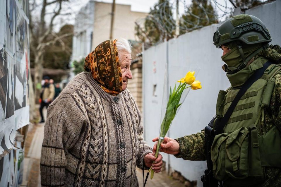 Владимир Сальдо: В Геническе поздравили женщин с 8 Марта Владимир Сальдо: В Геническе поздравили женщин с 8 Марта