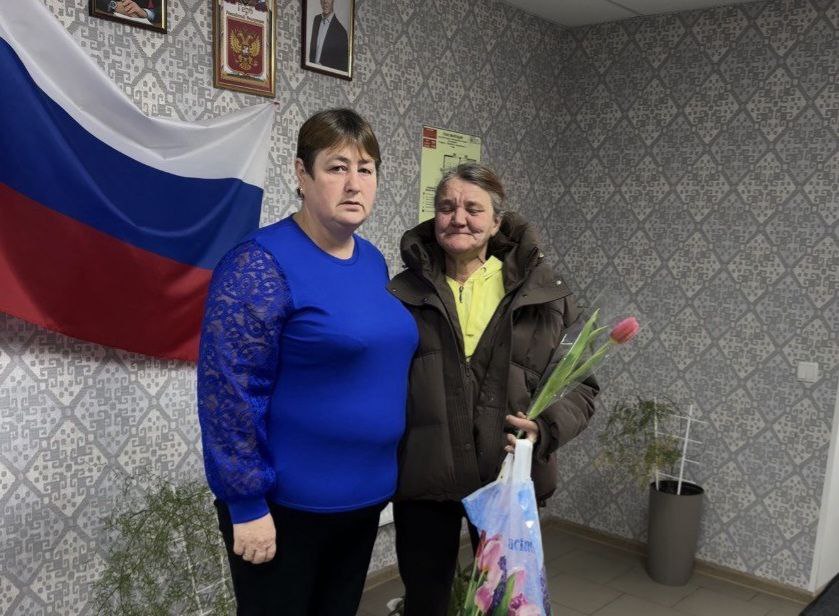 В Чаплинском муниципальном округе поздравили мам и жен участников СВО В Чаплинском муниципальном округе поздравили мам и жен участников СВО