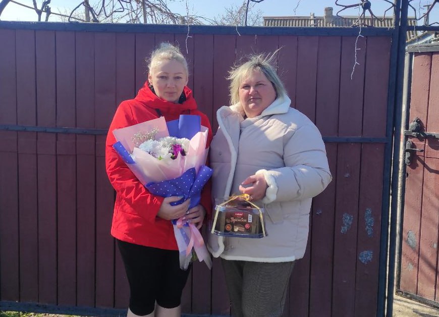 В Чаплинском муниципальном округе поздравили мам и жен участников СВО В Чаплинском муниципальном округе поздравили мам и жен участников СВО