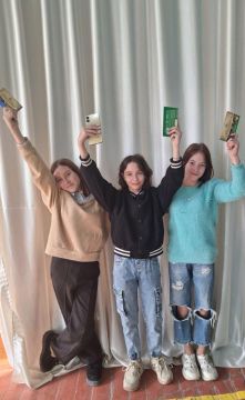 К празднику 8 Марта в Красноперекопской школе прошли спортивные состязания по челночному бегу «А ну-ка, девочки!»