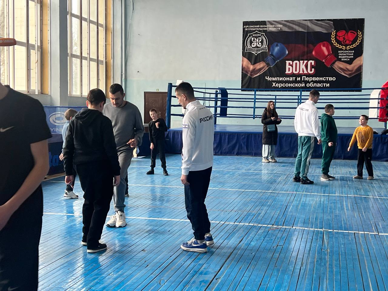 Бокс без границ: предпраздничная тренировка для особенных детей Бокс без границ: предпраздничная тренировка для особенных детей