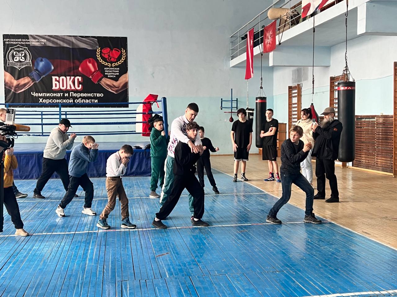 Бокс без границ: предпраздничная тренировка для особенных детей Бокс без границ: предпраздничная тренировка для особенных детей