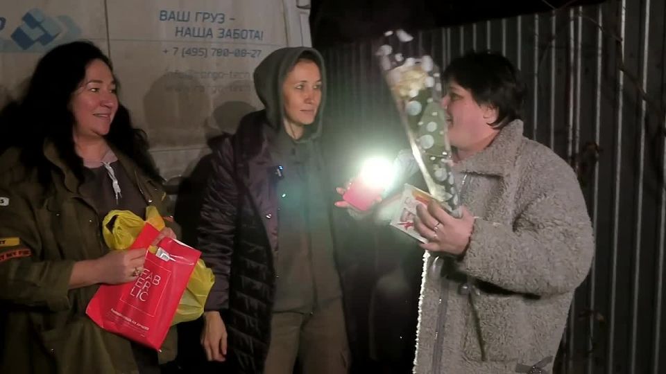 Для детей Херсонщины передали гуманитарный груз из Москвы