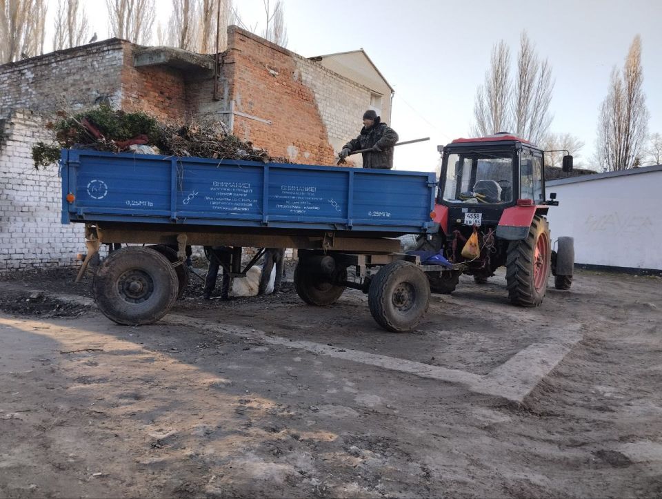 В Скадовске продолжается масштабная уборка города: «Джарылгач» наводит чистоту В Скадовске продолжается масштабная уборка города: «Джарылгач» наводит чистоту