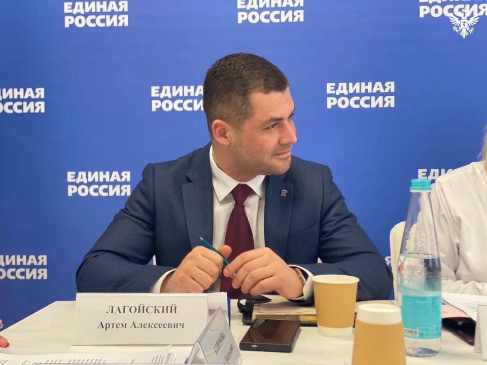 В Херсонской области стартовало предварительное голосование «Единой России» В Херсонской области стартовало предварительное голосование «Единой России»