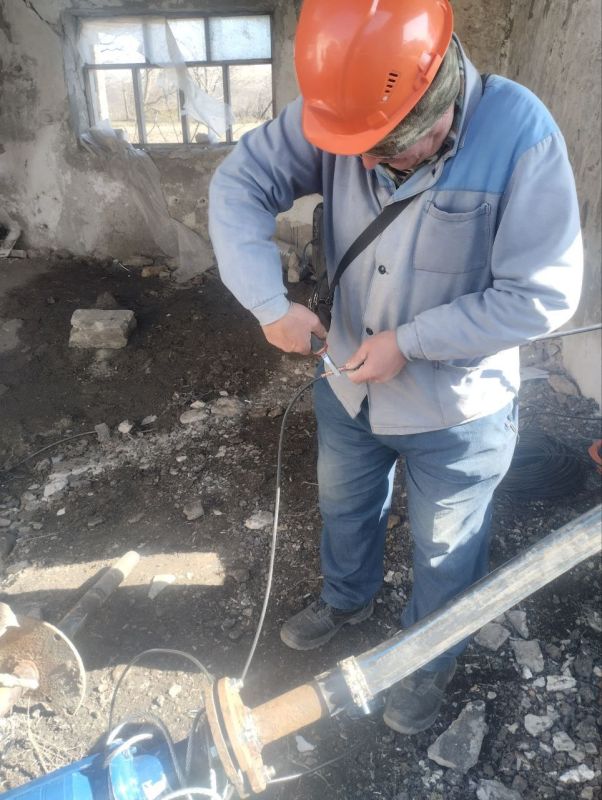 В пгт Верхний Рогачик специалисты ГУП ХО "ОБЛВОДОКАНАЛ" провели работы по восстановлению водоснабжения и благоустройству территории В пгт Верхний Рогачик специалисты ГУП ХО "ОБЛВОДОКАНАЛ" провели работы по восстановлению водоснабжения и благоустройству территории
