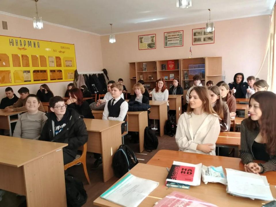 Скадовские школьники познакомились с миром телекоммуникаций на профориентационном занятии Скадовские школьники познакомились с миром телекоммуникаций на профориентационном занятии