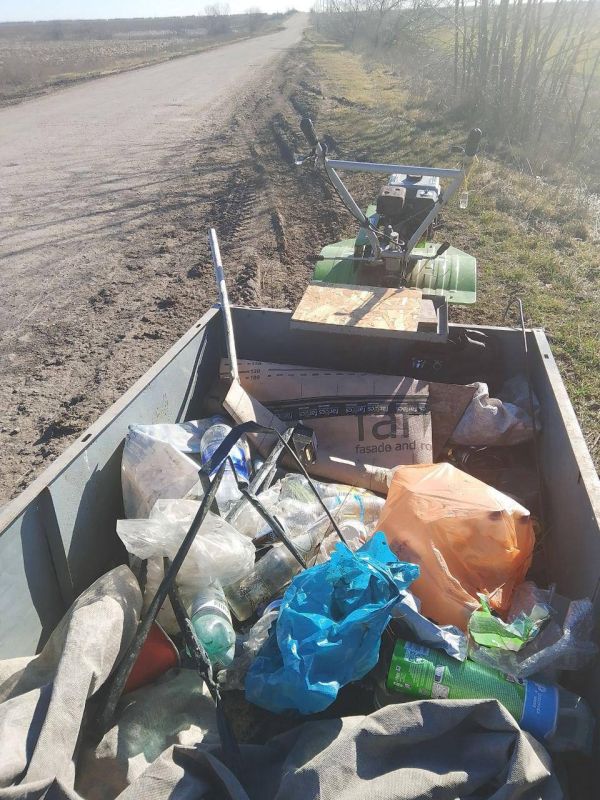 Проведение плановых весенних уборочных работ в населённых пунктах Генического округа Проведение плановых весенних уборочных работ в населённых пунктах Генического округа