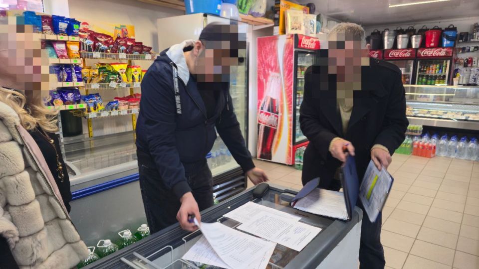 В Новоалексеевке проверили цены на социально значимые товары В Новоалексеевке проверили цены на социально значимые товары
