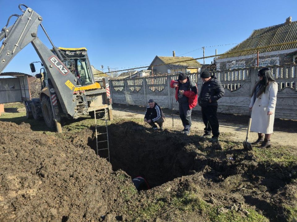 Старые трубы, новые проблемы: водоканал устраняет порывы в Новониколаевке Скадовского округа Старые трубы, новые проблемы: водоканал устраняет порывы в Новониколаевке Скадовского округа