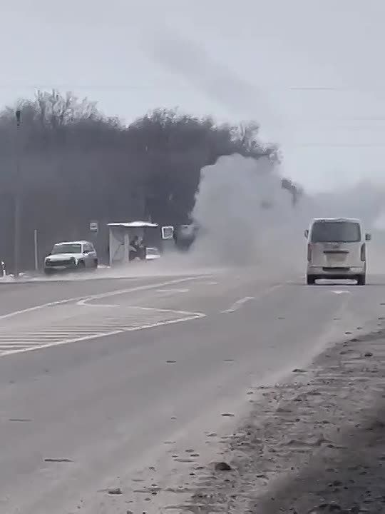 Вражеские дроны продолжают атаковать гражданские автомобили на российской земле