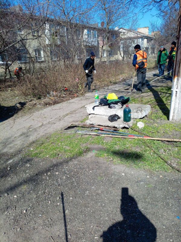 Работы по облагораживанию пгт Новооалексеевка Генического МО продолжаются! Работы по облагораживанию пгт Новооалексеевка Генического МО продолжаются!