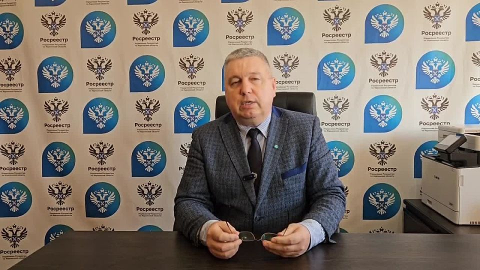 О сроках и способах подачи документов на ГКУ или ГРП рассказал руководитель Управления Росреестра по Херсонской области Василий Романов еженедельной рубрике «Вопрос-ответ»