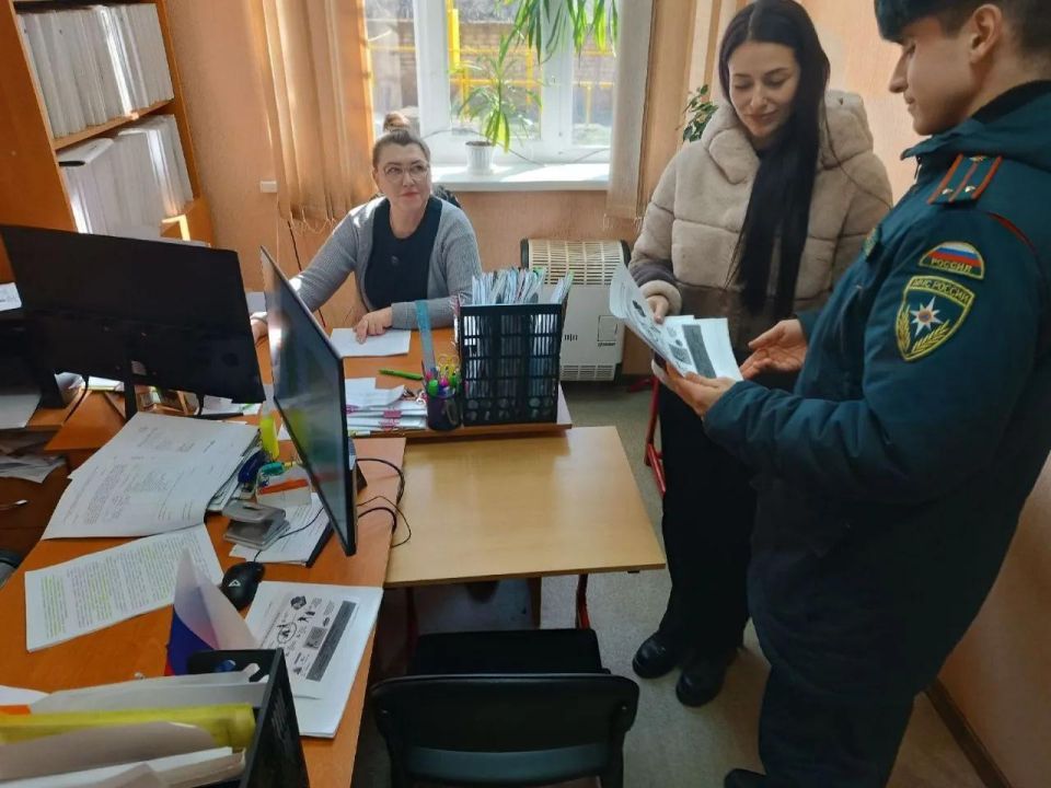 В Чаплинском муниципальном округе провели профилактические мероприятия в рамках месячника пожарной безопасности В Чаплинском муниципальном округе провели профилактические мероприятия в рамках месячника пожарной безопасности