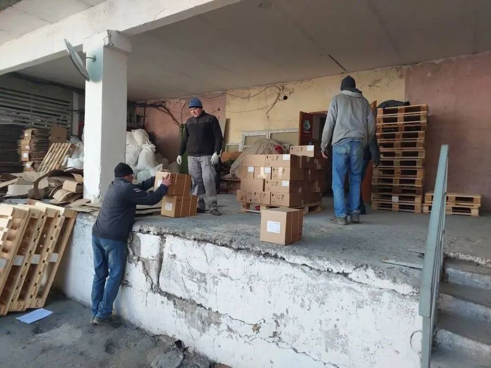 В Новую Каховку привезли безвозмездную натуральную помощь В Новую Каховку привезли безвозмездную натуральную помощь