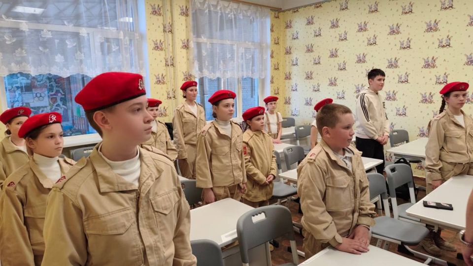 В Генической школе №2 прошёл урок мужества В Генической школе №2 прошёл урок мужества