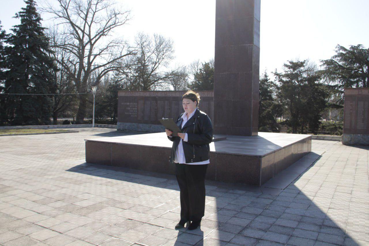 В Чаплинском муниципальном округе состоялся памятный митинг, посвящённый освобождению Херсона от фашистских захватчиков В Чаплинском муниципальном округе состоялся памятный митинг, посвящённый освобождению Херсона от фашистских захватчиков