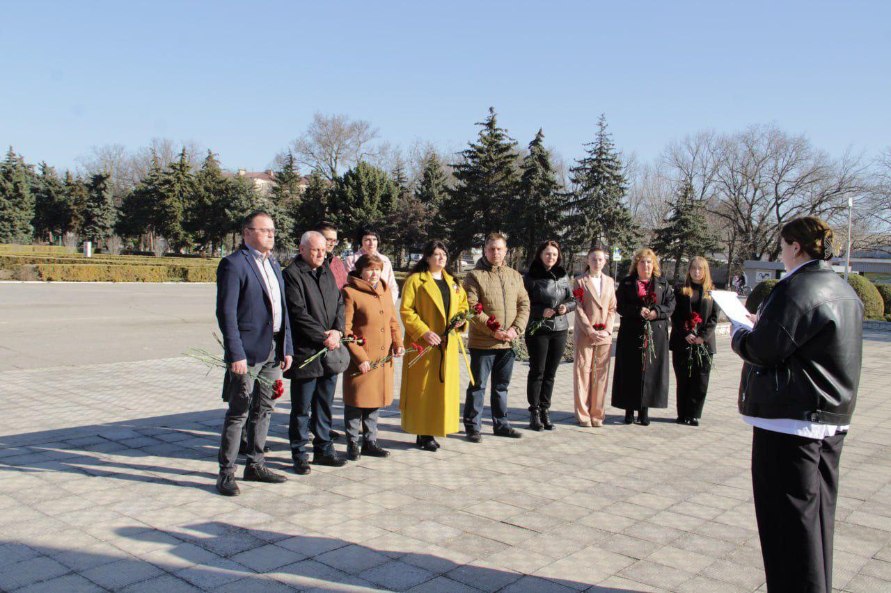 В Чаплинском муниципальном округе состоялся памятный митинг, посвящённый освобождению Херсона от фашистских захватчиков В Чаплинском муниципальном округе состоялся памятный митинг, посвящённый освобождению Херсона от фашистских захватчиков