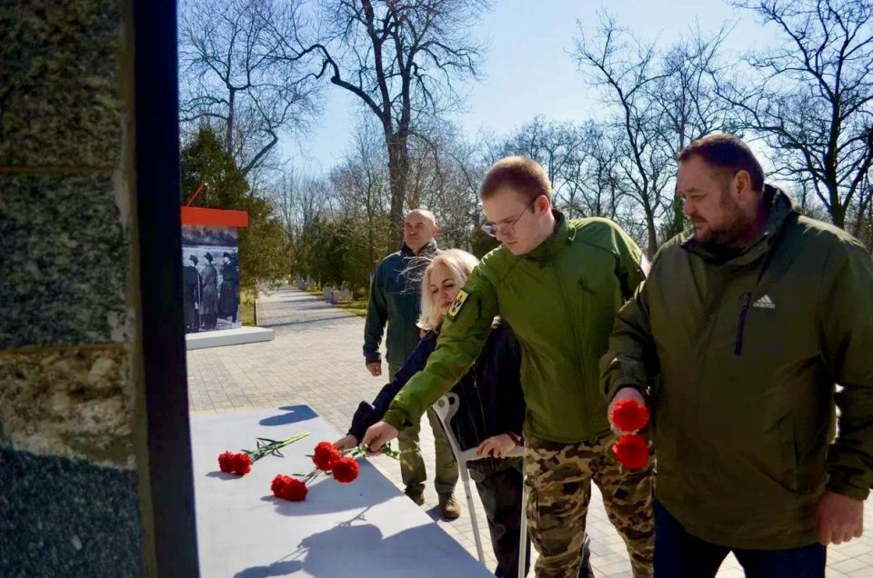 Геническ и Крым: вместе для главного Геническ и Крым: вместе для главного
