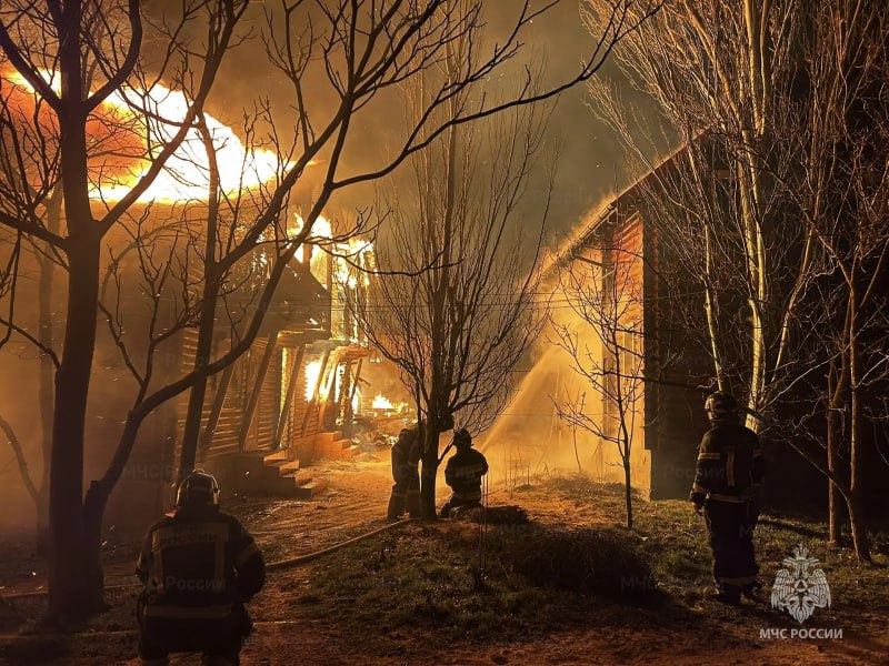 В Генической Горке минувшей ночью горели здания для временного проживания