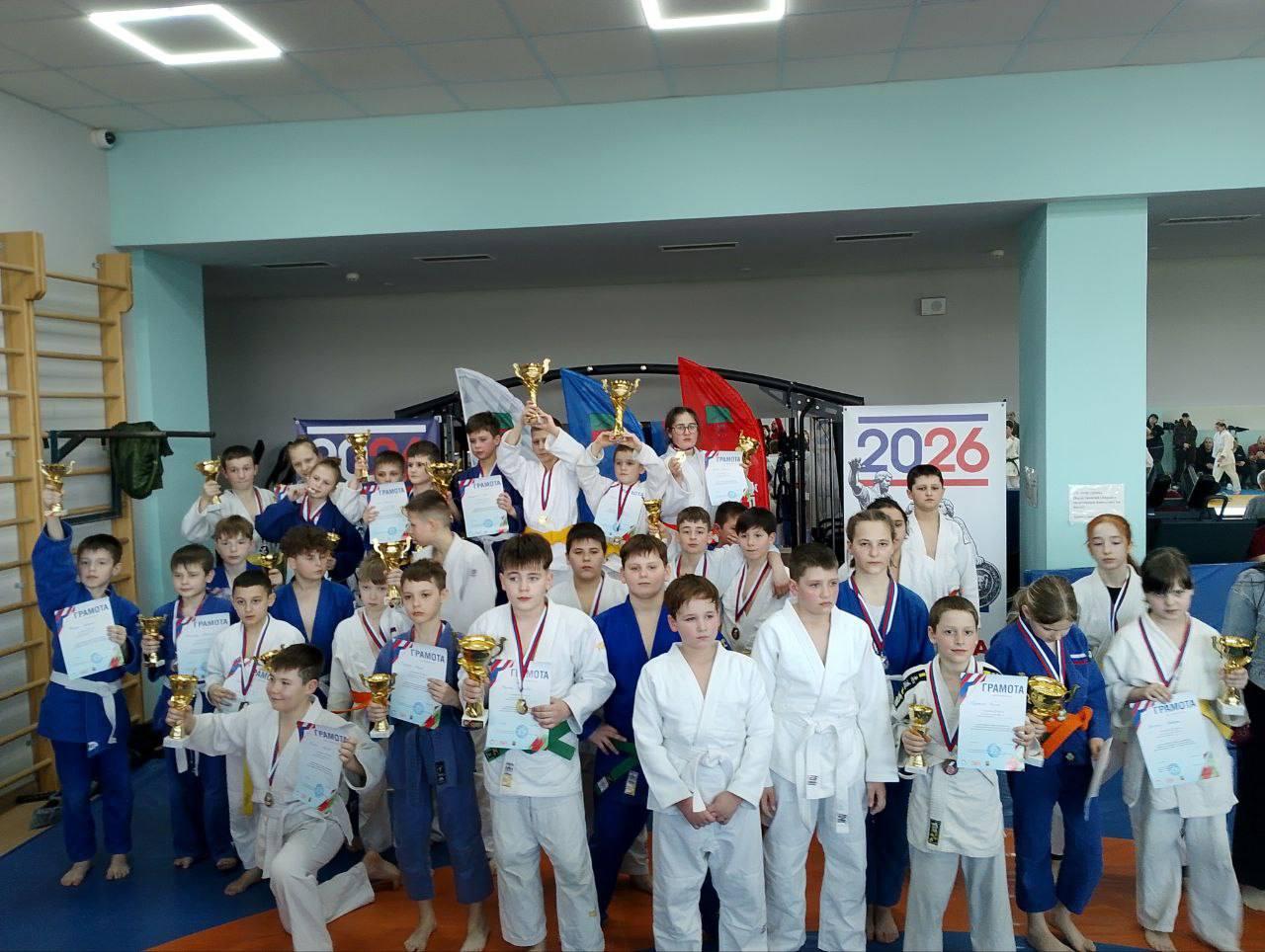 В их глазах — свет первых побед