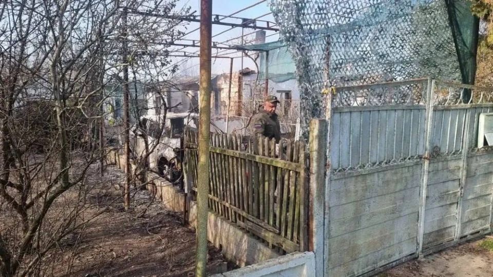 Жителя Крыма задержали за стрельбу по полицейским и поджог Жителя Крыма задержали за стрельбу по полицейским и поджог
