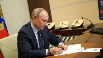Путин подписал указ о помиловании 23 родственниц участников СВО