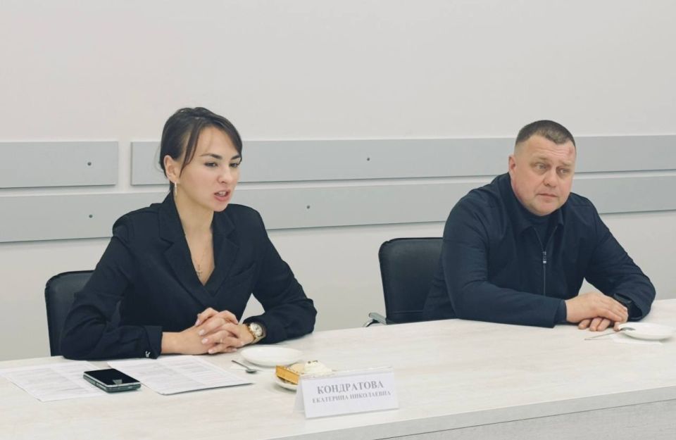 Игорь Кастюкевич: Опыт волонтеров Единой России Оренбургской области по работе в условиях федерального ЧС можно систематизировать и использовать на федеральном уровне Игорь Кастюкевич: Опыт волонтеров Единой России Оренбургской области по работе в условиях федерального ЧС можно систематизировать и использовать на федеральном уровне