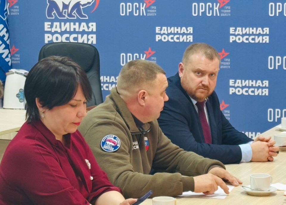 Игорь Кастюкевич: Опыт волонтеров Единой России Оренбургской области по работе в условиях федерального ЧС можно систематизировать и использовать на федеральном уровне Игорь Кастюкевич: Опыт волонтеров Единой России Оренбургской области по работе в условиях федерального ЧС можно систематизировать и использовать на федеральном уровне