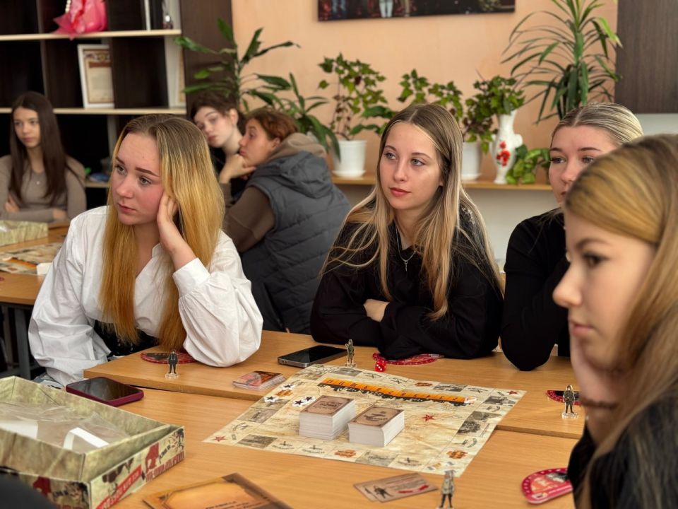 Как рассказать молодому поколению о подвиге их предков? Как рассказать молодому поколению о подвиге их предков?