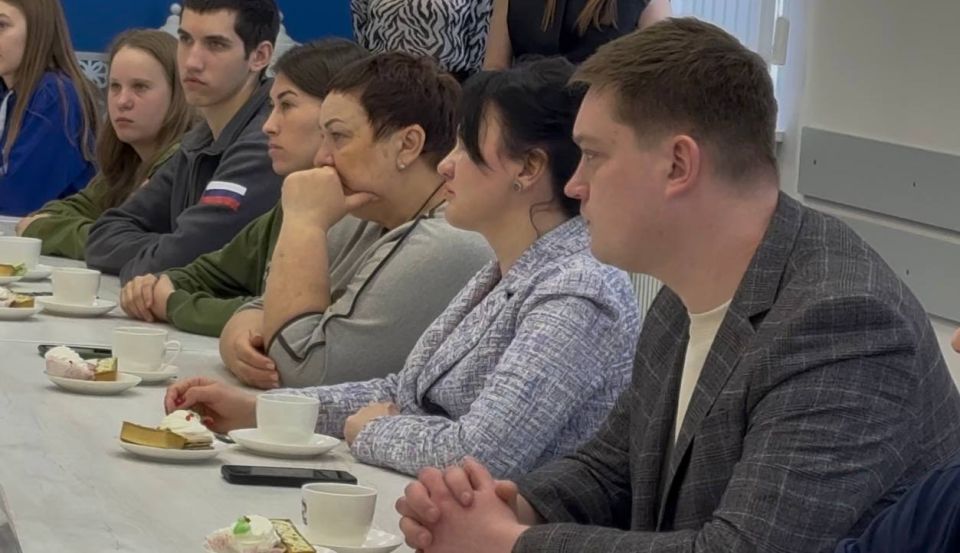Игорь Кастюкевич: Опыт волонтеров Единой России Оренбургской области по работе в условиях федерального ЧС можно систематизировать и использовать на федеральном уровне Игорь Кастюкевич: Опыт волонтеров Единой России Оренбургской области по работе в условиях федерального ЧС можно систематизировать и использовать на федеральном уровне