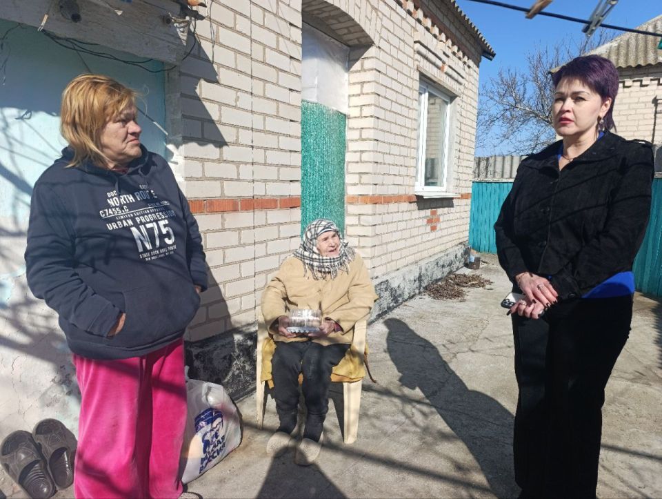 «Единая Россия» продолжает оказывать помощь подшефным семьям «Единая Россия» продолжает оказывать помощь подшефным семьям