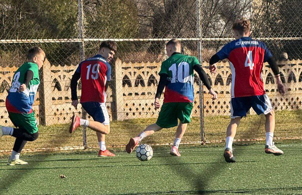 Футбол в честь Великой Победы: в Аскании-Нова прошел памятный матч! Футбол в честь Великой Победы: в Аскании-Нова прошел памятный матч!