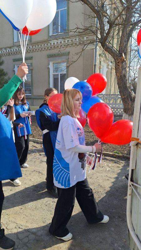 День возвращения домой: воссоединение Крыма с Россией День возвращения домой: воссоединение Крыма с Россией