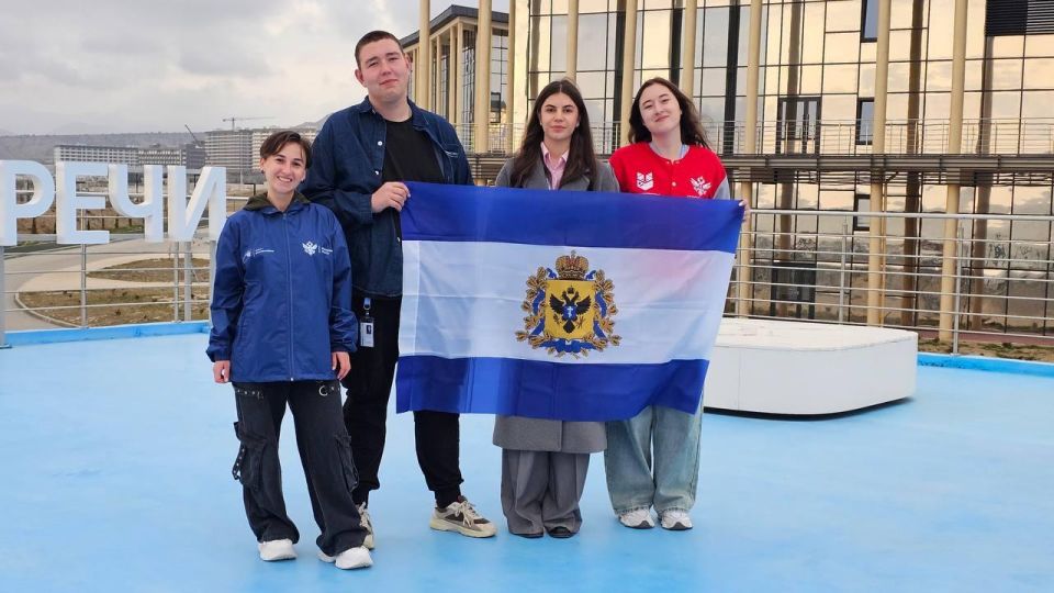 Наши в Крыму: делегация Херсонщины встретила праздник на «Меганоме» Наши в Крыму: делегация Херсонщины встретила праздник на «Меганоме»