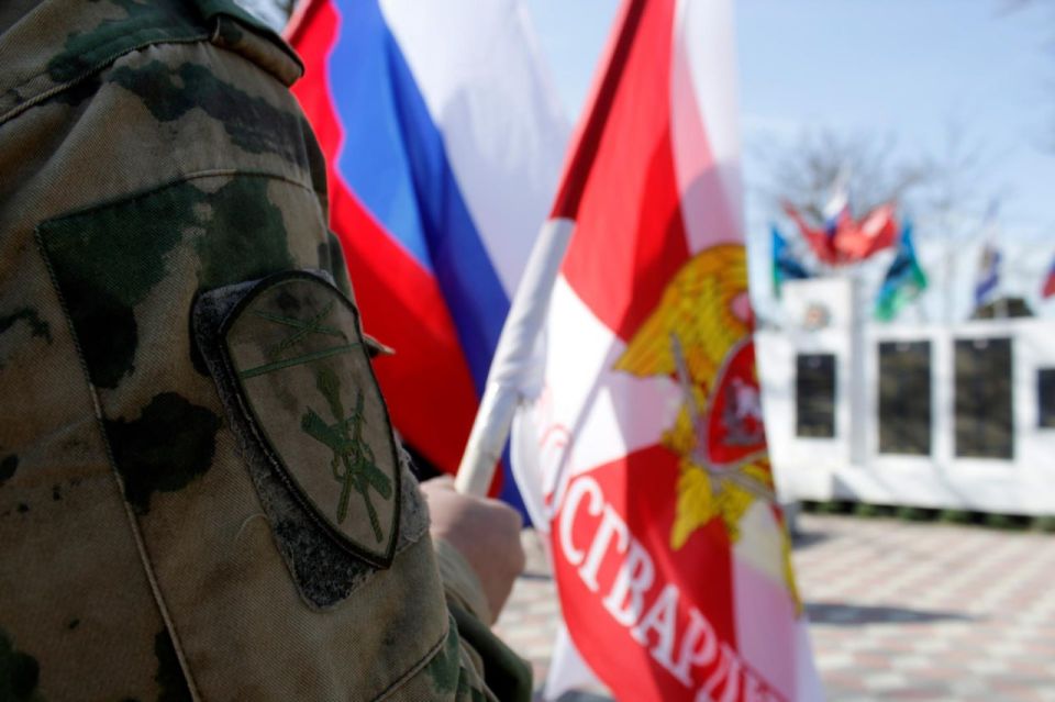 В Херсонской области в День воссоединения Крыма с Россией росгвардейцы возглавили колонну праздничного автопробега В Херсонской области в День воссоединения Крыма с Россией росгвардейцы возглавили колонну праздничного автопробега