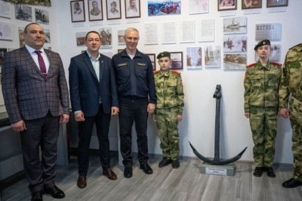 Якорь со дна Азовского моря пополнил коллекцию музея в Геническе