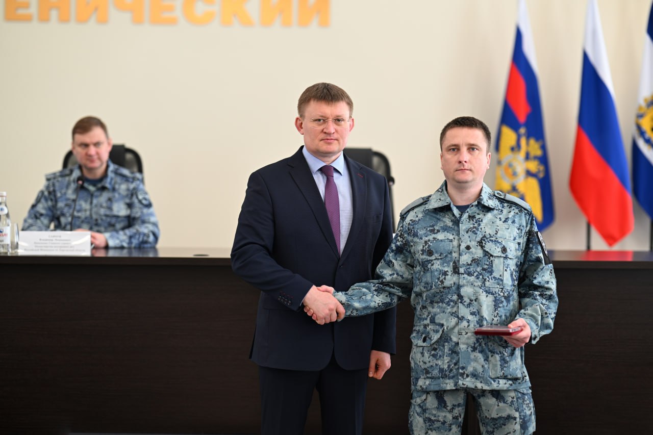 Заместитель министра внутренних дел России — начальник Следственного департамента МВД посетил с рабочей поездкой ряд регионов, включая Херсонскую область Заместитель министра внутренних дел России — начальник Следственного департамента МВД посетил с рабочей поездкой ряд регионов, включая Херсонскую область