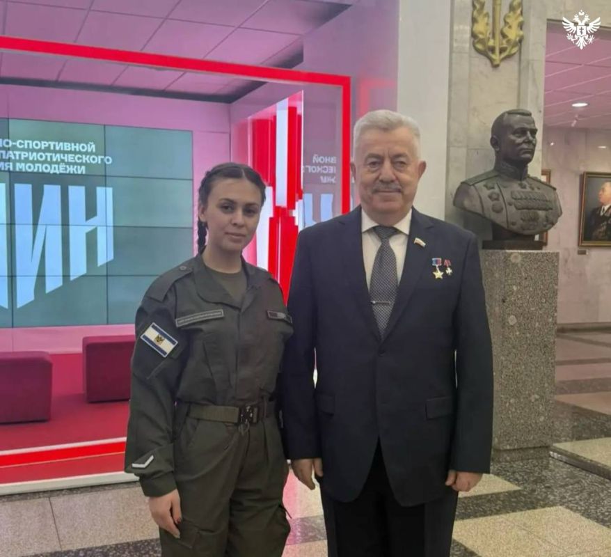 Курсантка из Херсонской области отмечена наградой на конференции Центра «ВОИН» Курсантка из Херсонской области отмечена наградой на конференции Центра «ВОИН»