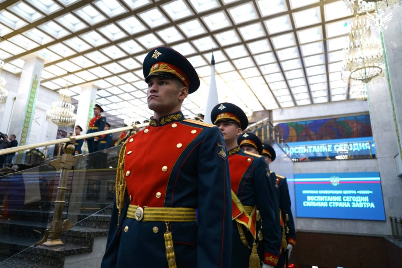 Курсантка из Херсонской области отмечена наградой на конференции Центра «ВОИН» Курсантка из Херсонской области отмечена наградой на конференции Центра «ВОИН»