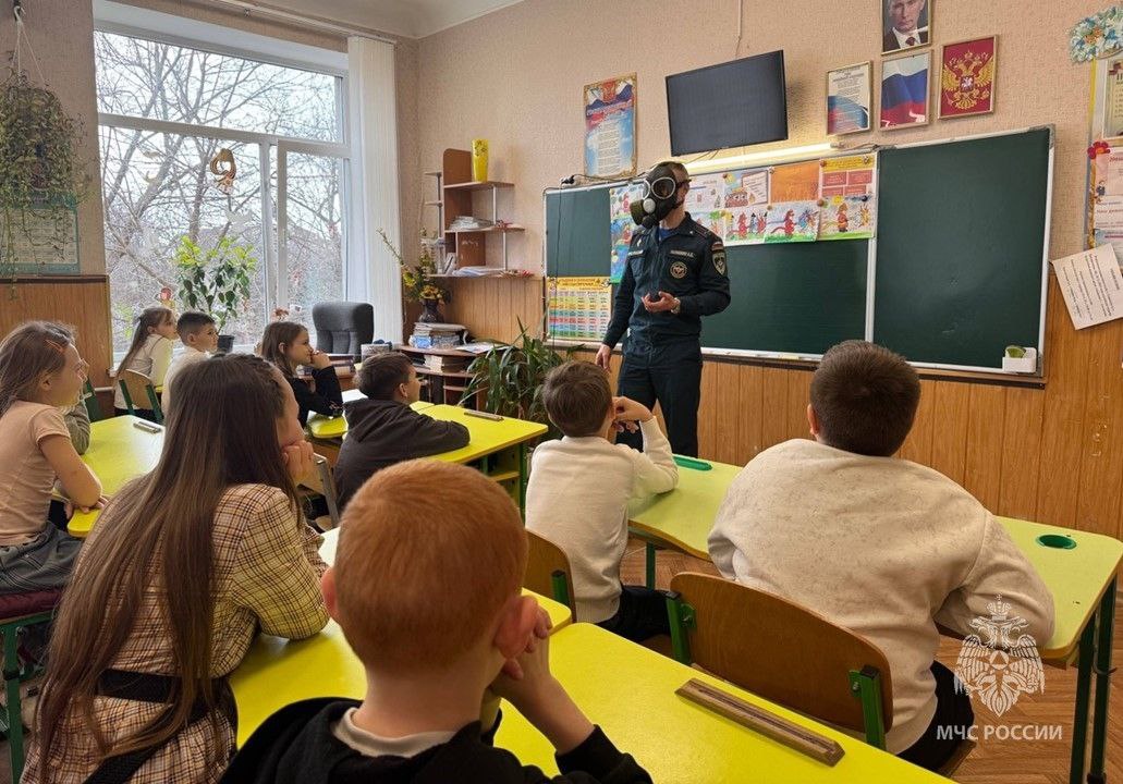 МЧС России: важные беседы с родителями о безопасности детей МЧС России: важные беседы с родителями о безопасности детей