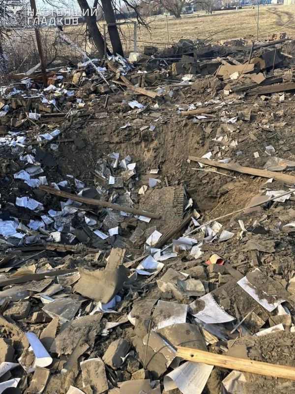 Две женщины погибли, одна получила тяжелые ранения при ударе ВСУ по селу Смородино в Белгородской области Две женщины погибли, одна получила тяжелые ранения при ударе ВСУ по селу Смородино в Белгородской области