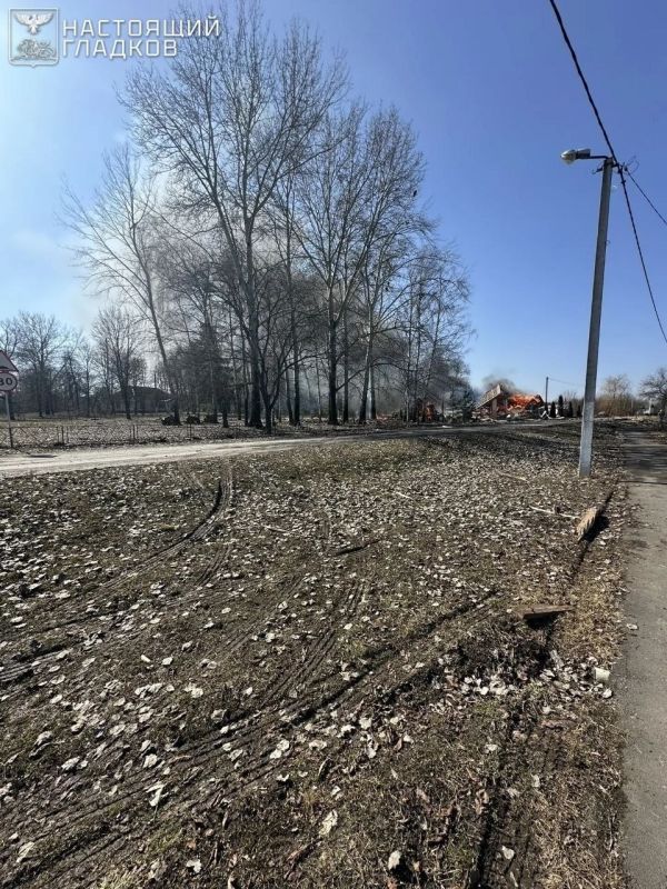 Две женщины погибли, одна получила тяжелые ранения при ударе ВСУ по селу Смородино в Белгородской области Две женщины погибли, одна получила тяжелые ранения при ударе ВСУ по селу Смородино в Белгородской области