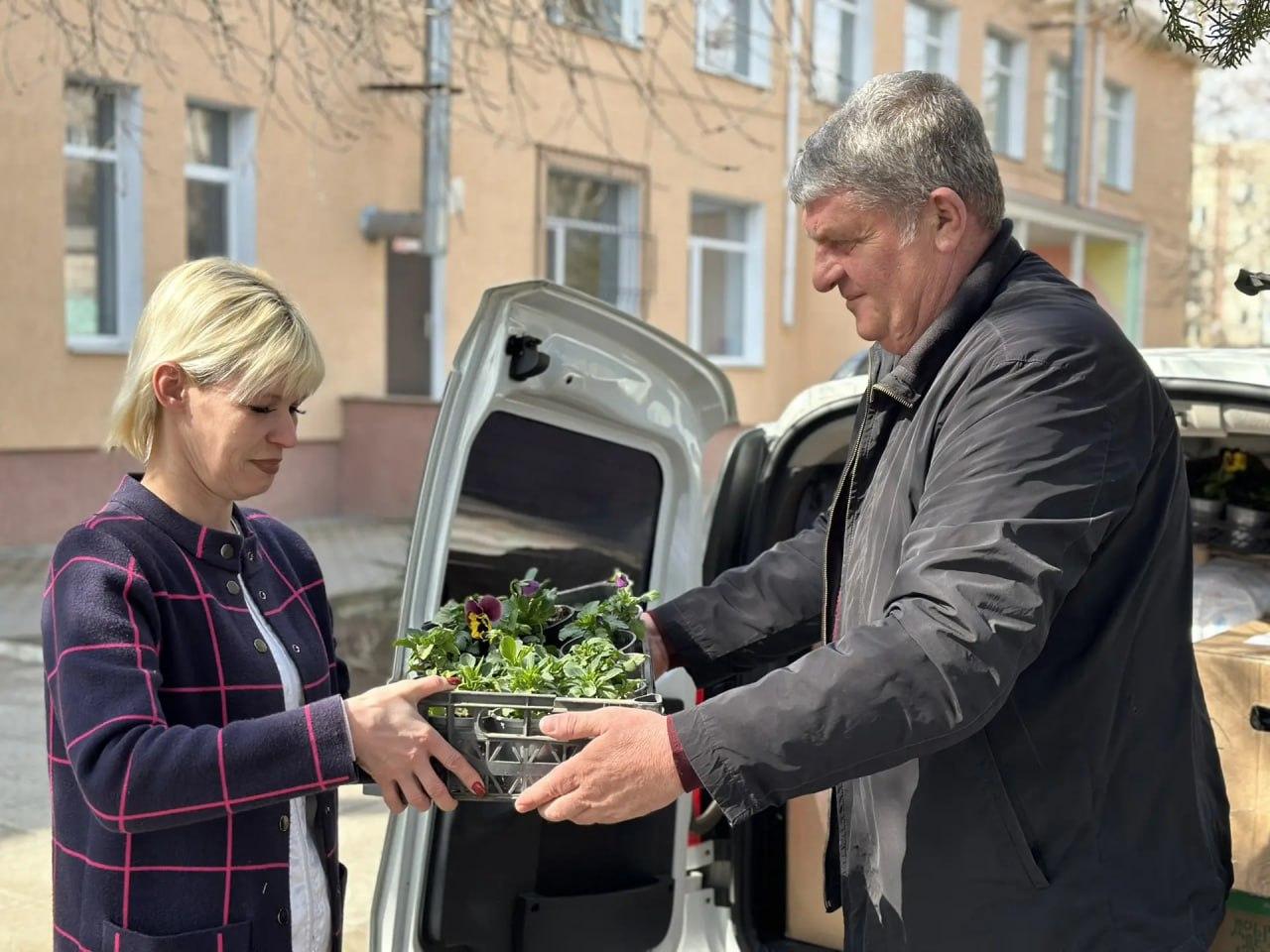 Кубанские волонтеры передали гуманитарную помощь жителям Херсонской области Кубанские волонтеры передали гуманитарную помощь жителям Херсонской области