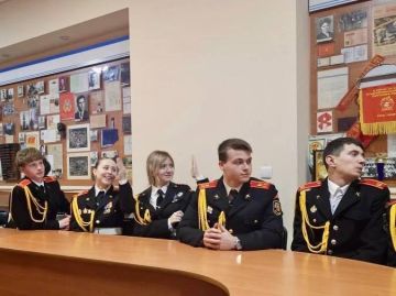 Встреча со скадовскими кадетами офицеров СУ СК России по Херсонской области