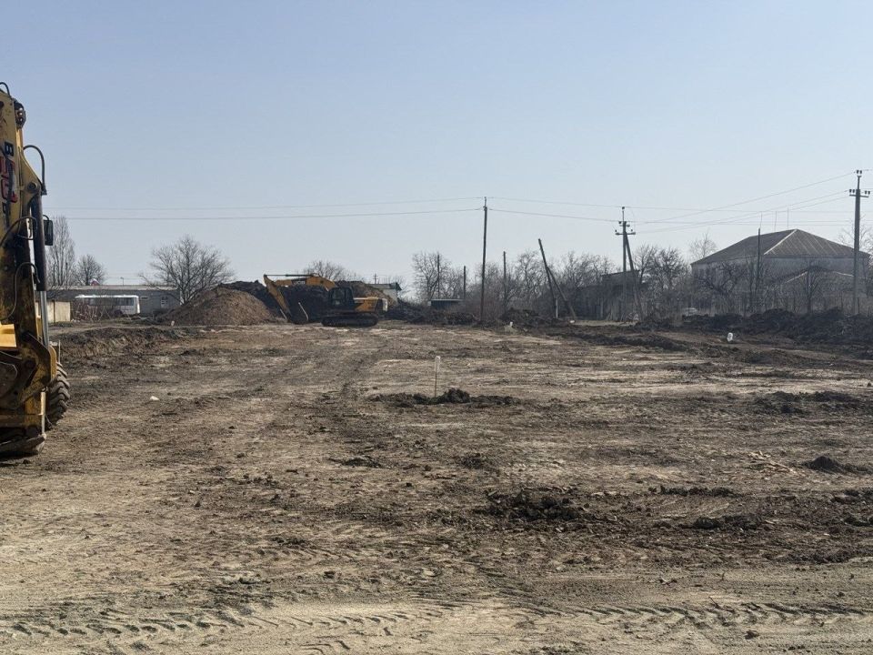 В Нижнесерогозском округе начались работы по возведению нового физкультурно-оздоровительного комплекса В Нижнесерогозском округе начались работы по возведению нового физкультурно-оздоровительного комплекса