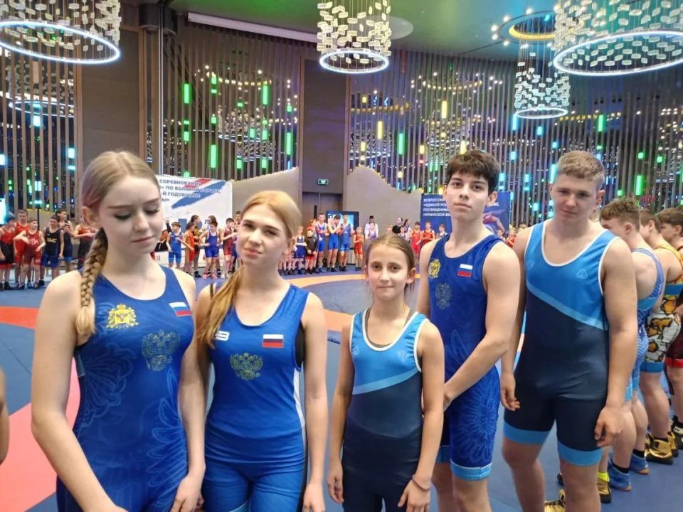 Каховская спортсменка Людмила Ищенко завоевала бронзовую медаль на Всероссийских соревнованиях по вольной борьбе, приуроченных к годовщине Крымской весны Каховская спортсменка Людмила Ищенко завоевала бронзовую медаль на Всероссийских соревнованиях по вольной борьбе, приуроченных к годовщине Крымской весны