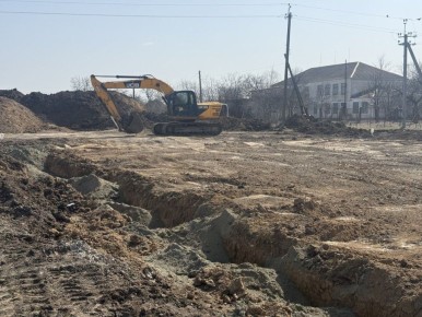 В Нижнесерогозском округе начались работы по возведению нового физкультурно-оздоровительного комплекса