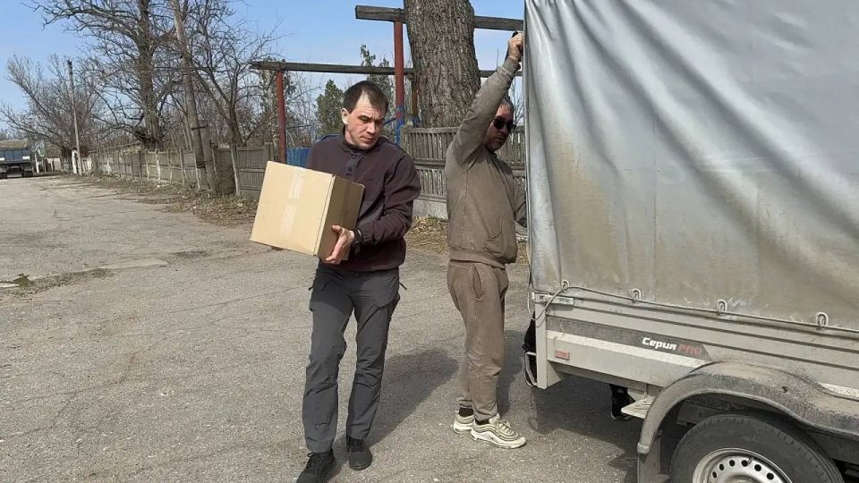 Военнослужащие подразделения «Штурмовые котики» (328-го полк ВДВ) получили гуманитарную помощь, собранную при содействии жителей Ульяновской области Военнослужащие подразделения «Штурмовые котики» (328-го полк ВДВ) получили гуманитарную помощь, собранную при содействии жителей Ульяновской области